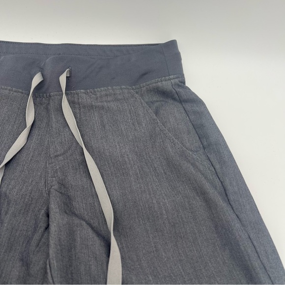 COPY - FIGS Zamora Jogger Scrub Pants – Technical Collection XS/P – Graphite - Picture 4 of 9